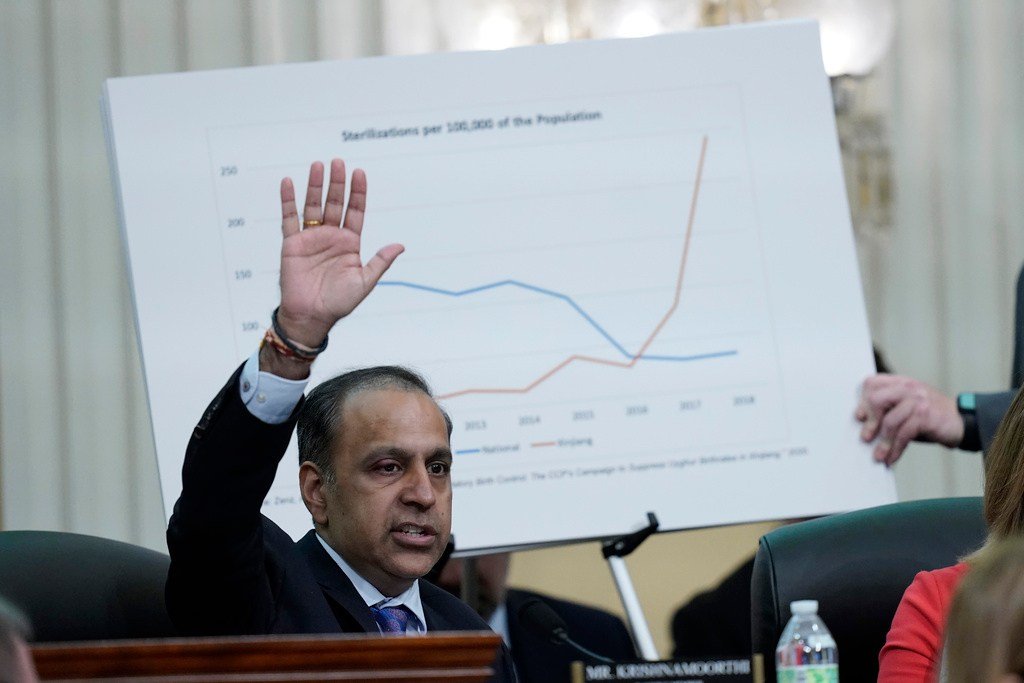 House China Panel Faces Renewal Test as New Congress Nears