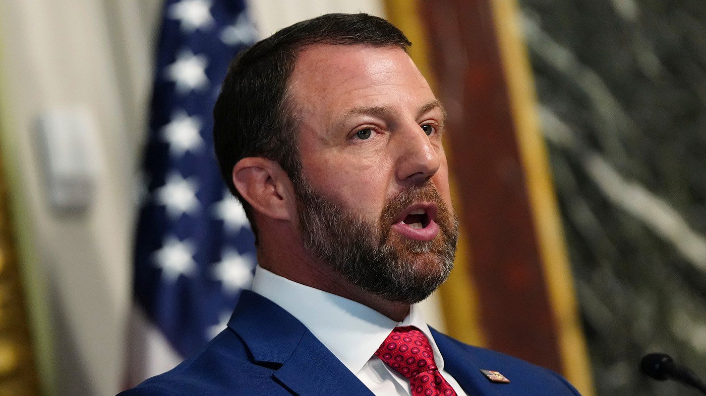 House Democrats demand ICE halt electric shock glove purchase