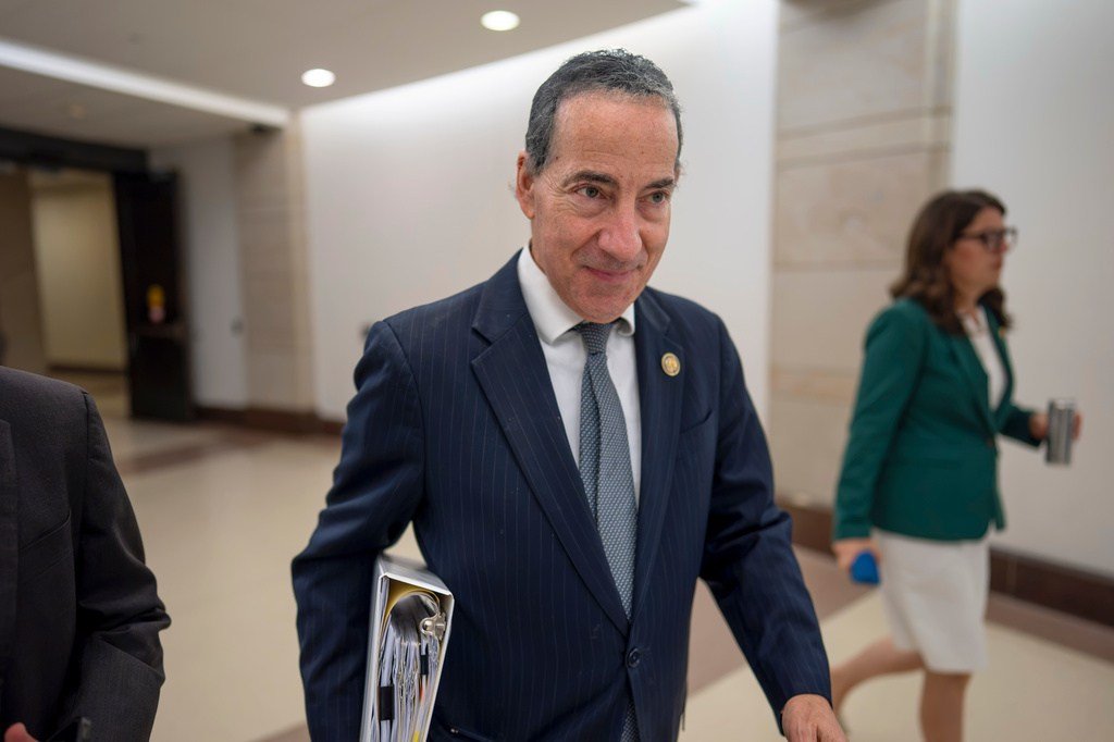 House Democrats quietly plot aggressive oversight agenda for 2025
