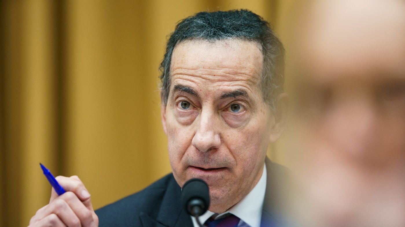 House Democrats Sue to Block Trump's $1.8B DOJ Fund, Calling It 'Unparalleled Corruption'