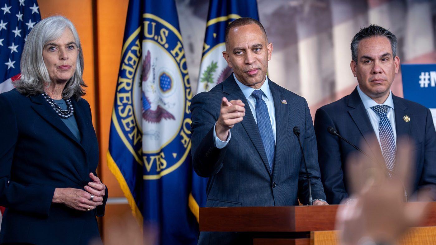 House Democrats to Press for AI Rules as Midterm Push Intensifies