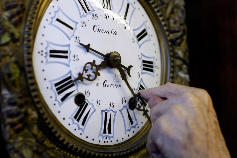 House GOP Advances Permanent Daylight Saving Time Bill in Transportation Package
