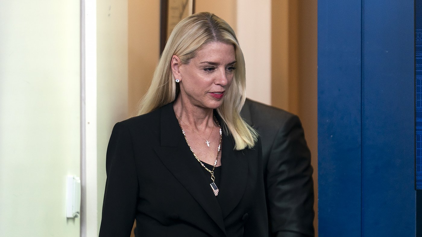 House GOP Splits on Bondi Contempt as Democrats Demand Answers on Epstein Files