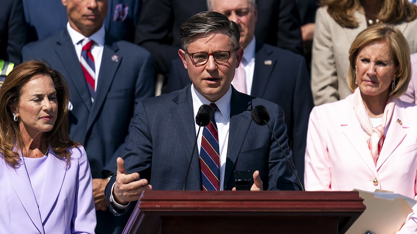 House GOP Strikes Late-Night FISA 702 Deal, Adding Warrant Requirement to Five-Year Extension