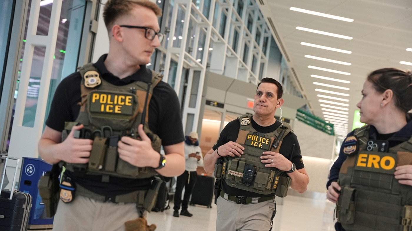 ICE Agents Deploy to Major Airports Amid Shutdown Travel Disruptions