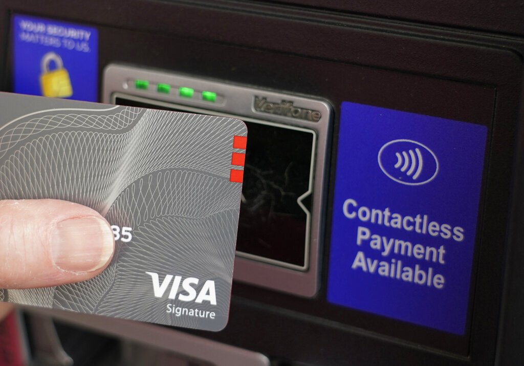 Illinois, Colorado Swipe Fee Reforms Stalled as Congress Weighs National Solution