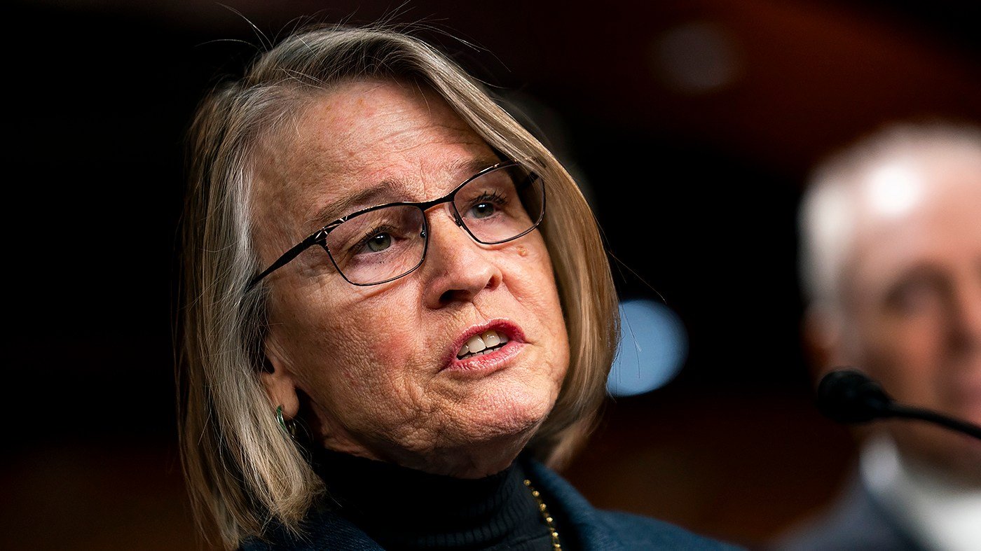 Iowa GOP Duo Backs Iran War Powers Bill, Breaking Ranks