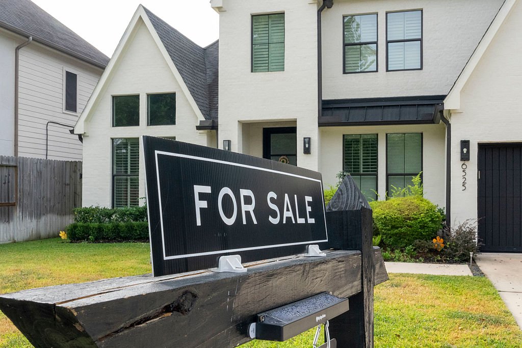 Iran Conflict Casts Pall Over Housing Market as Sales Hit 2025 Low