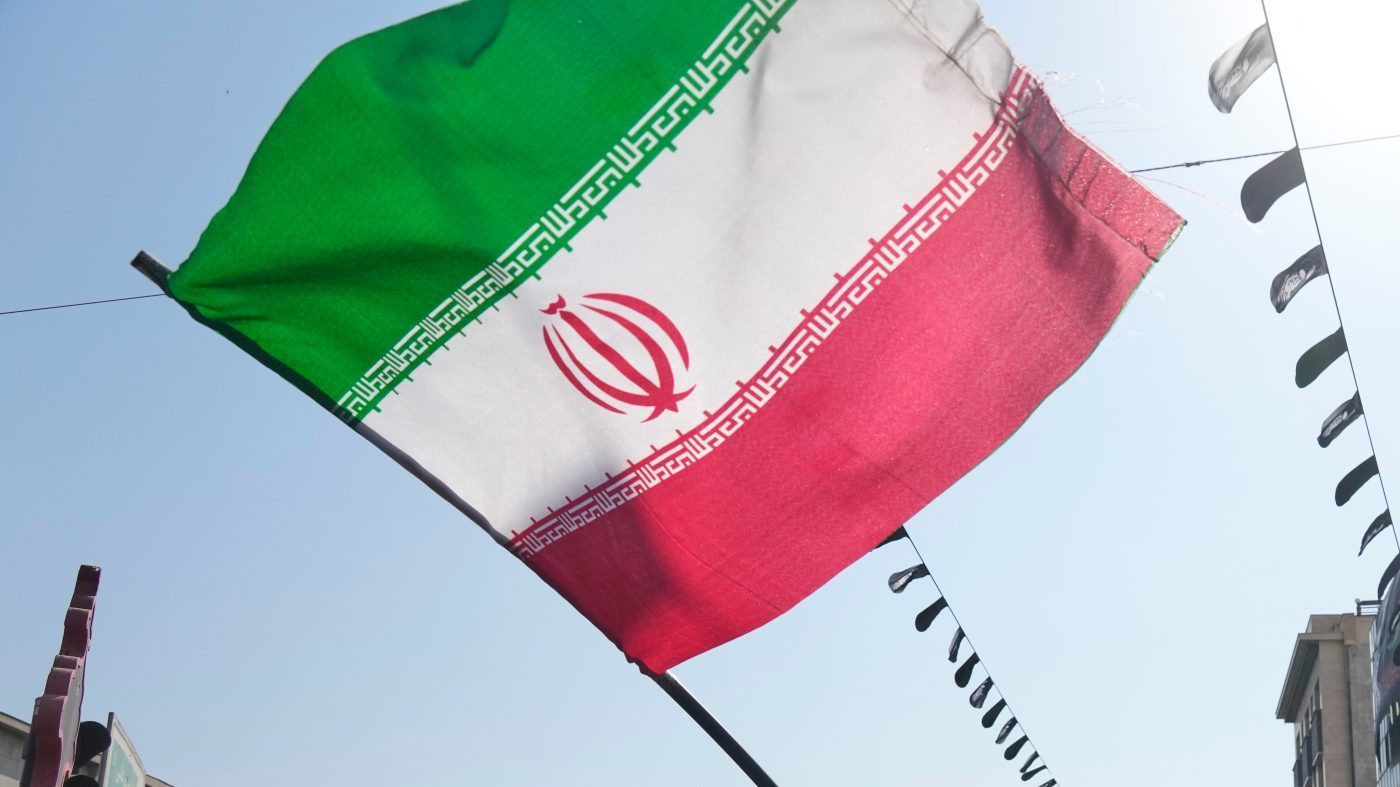 Iran Strikes Gulf Allies in Escalating Tit-for-Tat With US
