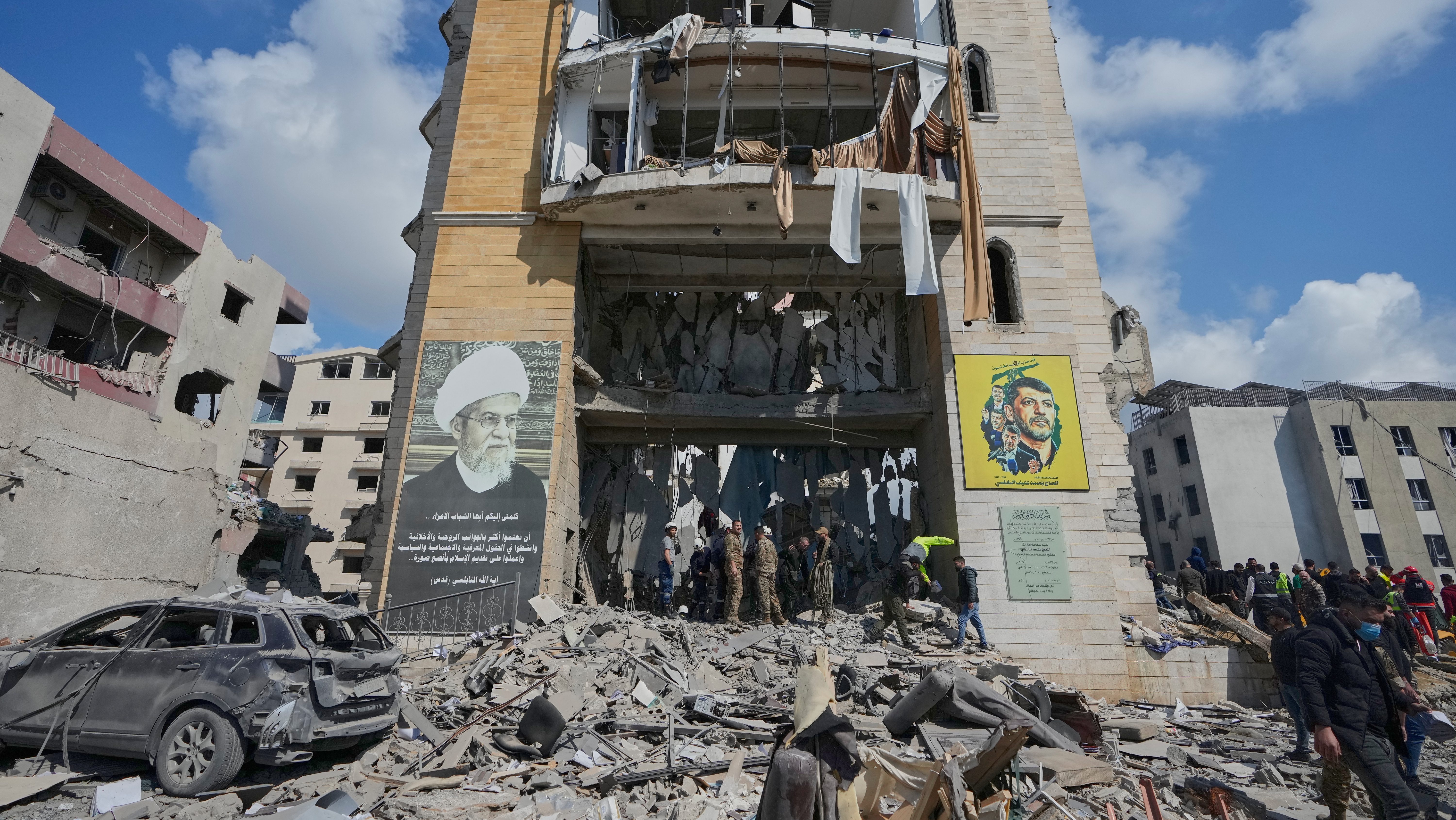 Israeli Strikes Hit Central Beirut, Lebanon Calls Attacks 'Dangerous Turning Point'