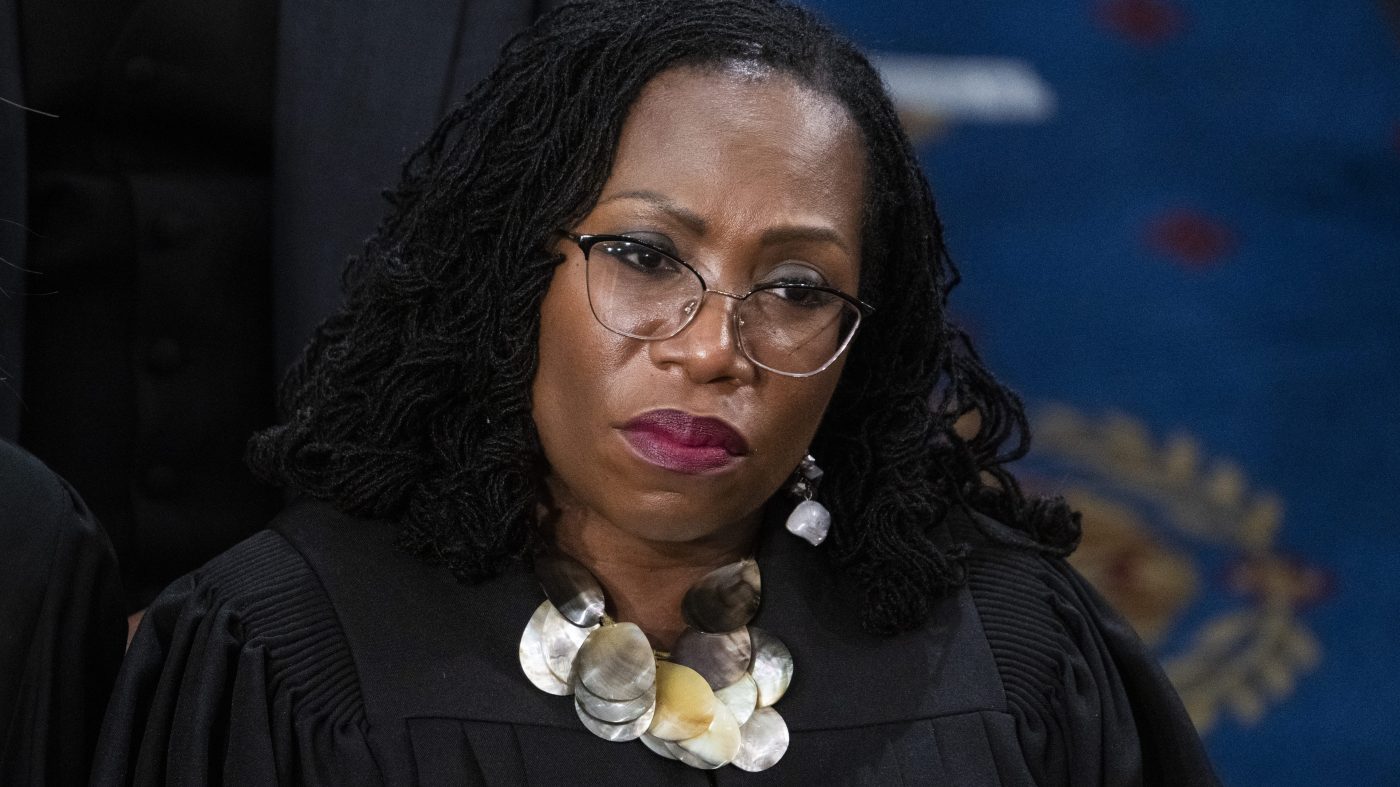 Jackson Warns Emergency Rulings Hurt Supreme Court's Credibility