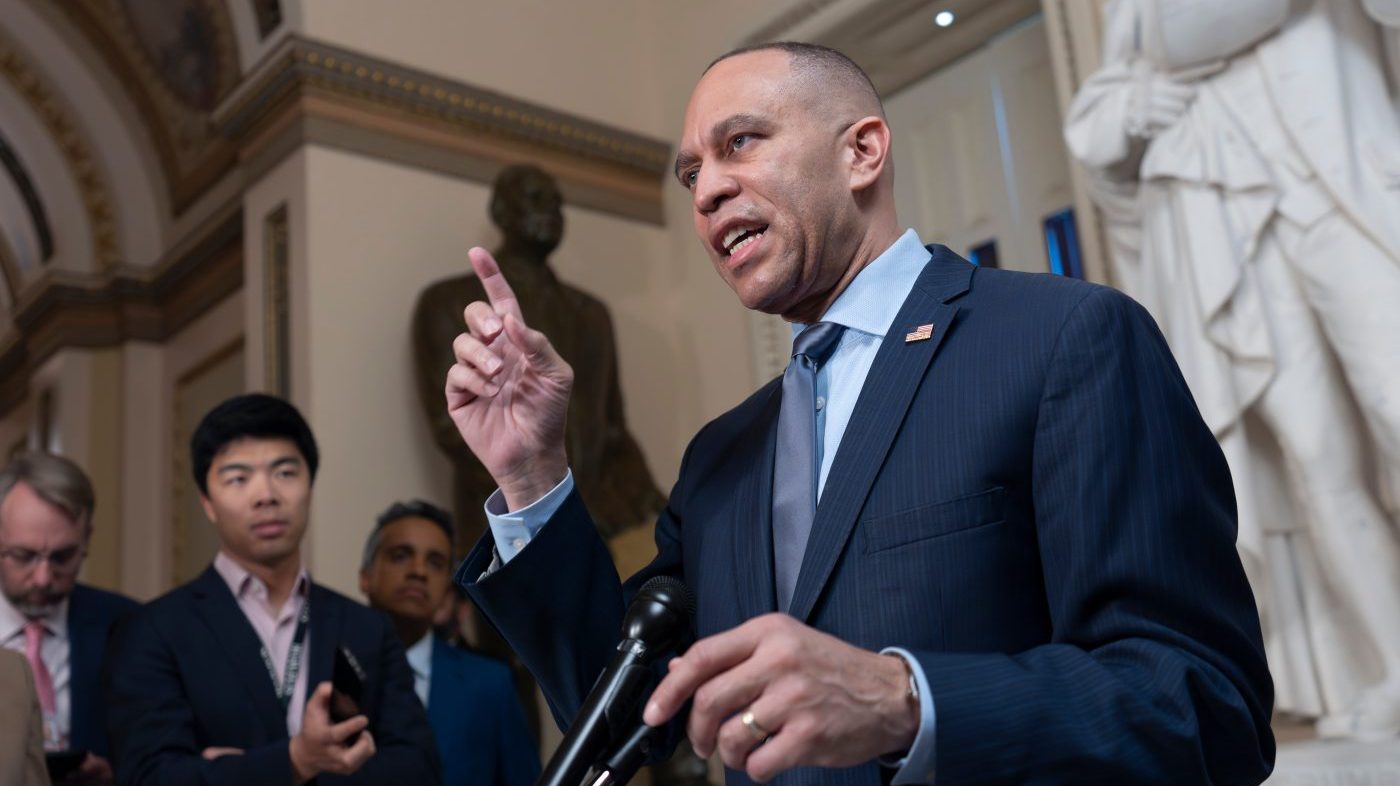 Jeffries Blasts Leavitt as 'Stone-Cold Liar' Over Political Violence Blame Game