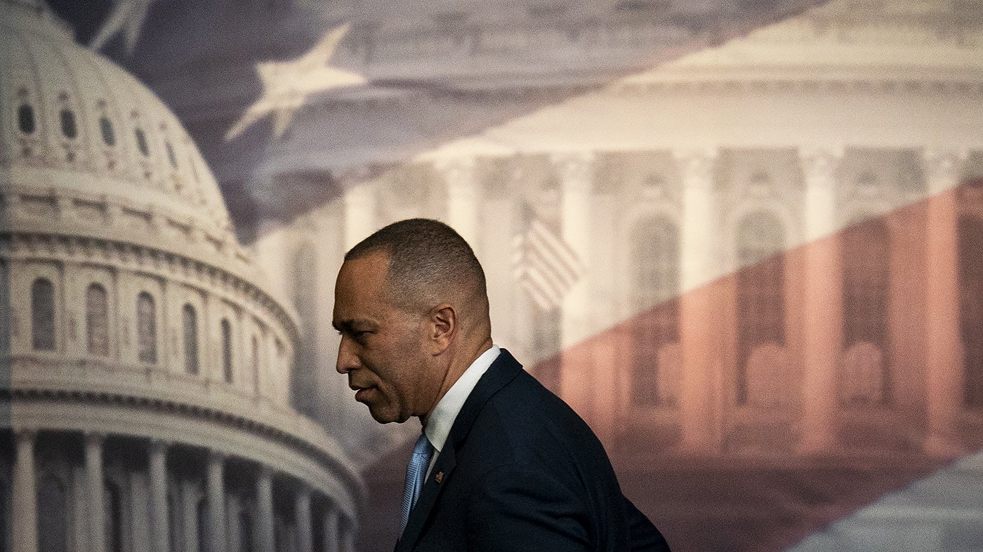Jeffries Demands House Return From Recess to End DHS Shutdown Standoff