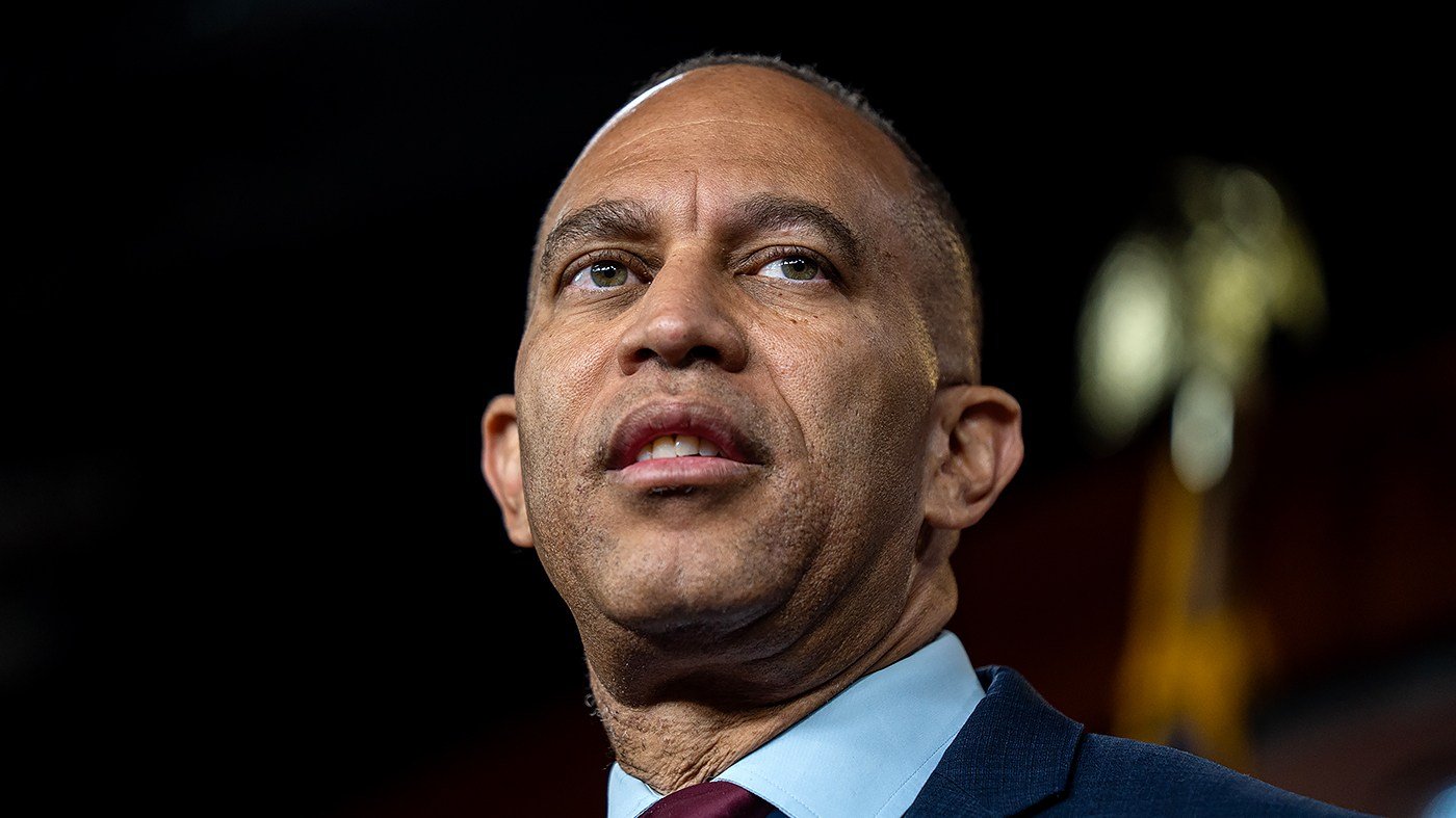 Jeffries to Face Press as House Reconvenes for Shutdown Showdown