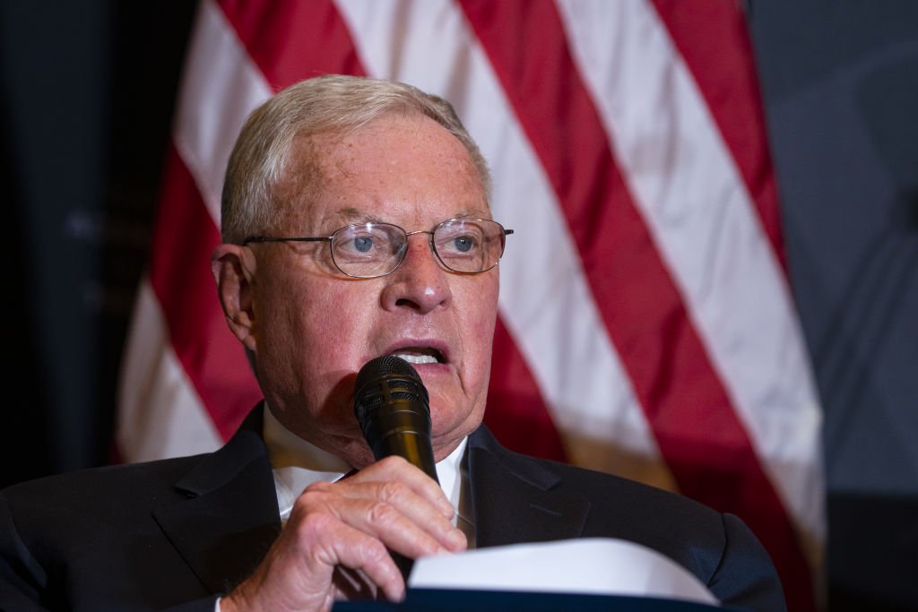 Kellogg Advocates Ground Troop Deployment to Secure Kharg Island and Strait of Hormuz