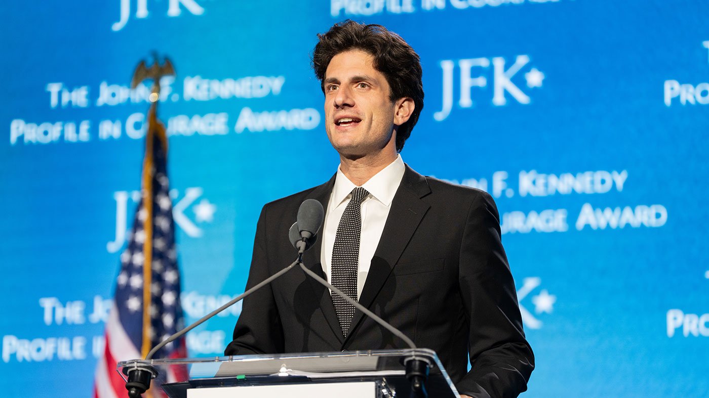 Kennedy Heir Schlossberg Struggles to Shed Dynasty Label in NY House Bid