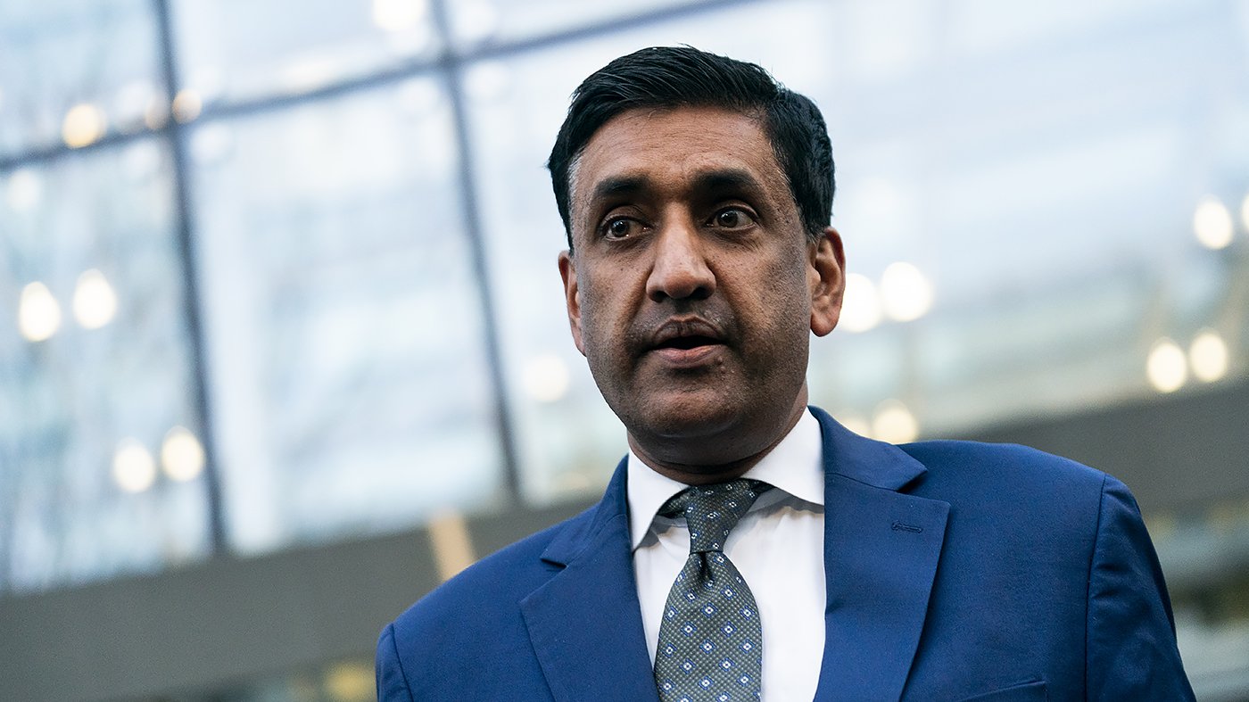 Khanna Warns Democratic Disengagement from Online Left Could Lead to Electoral Defeats