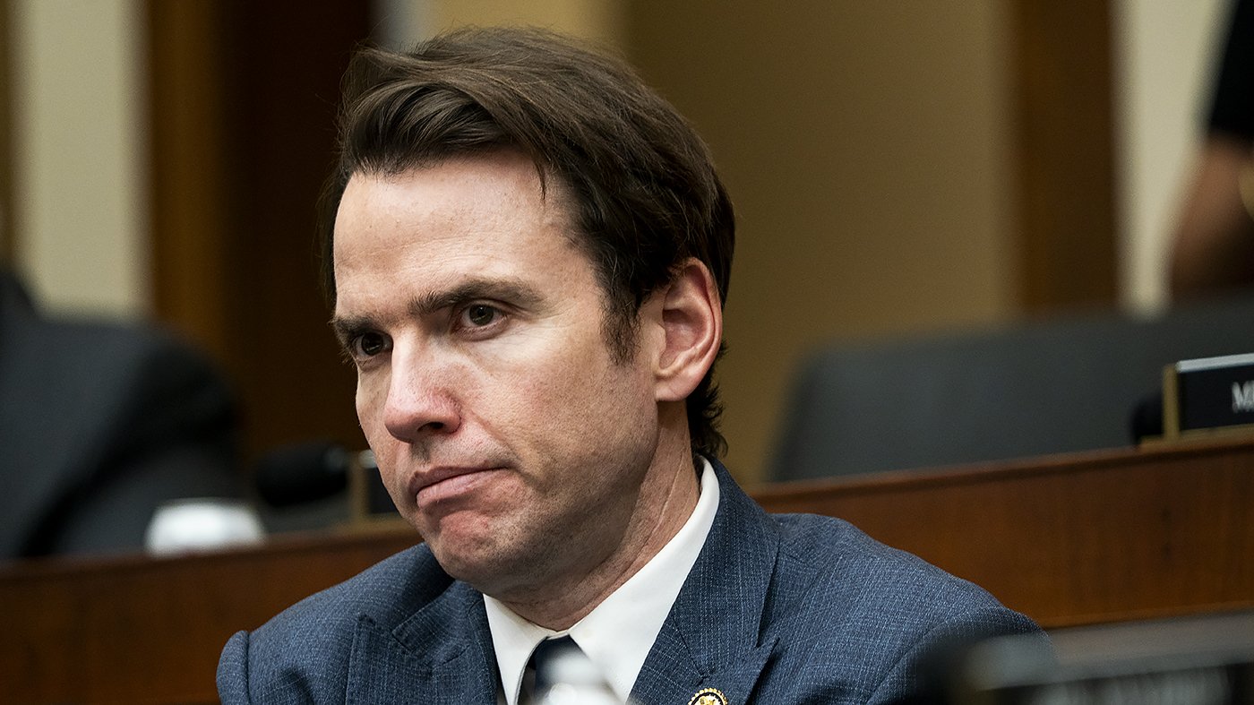 Kiley Criticizes ICE Airport Deployment as Congress Deadlocks on DHS Funding