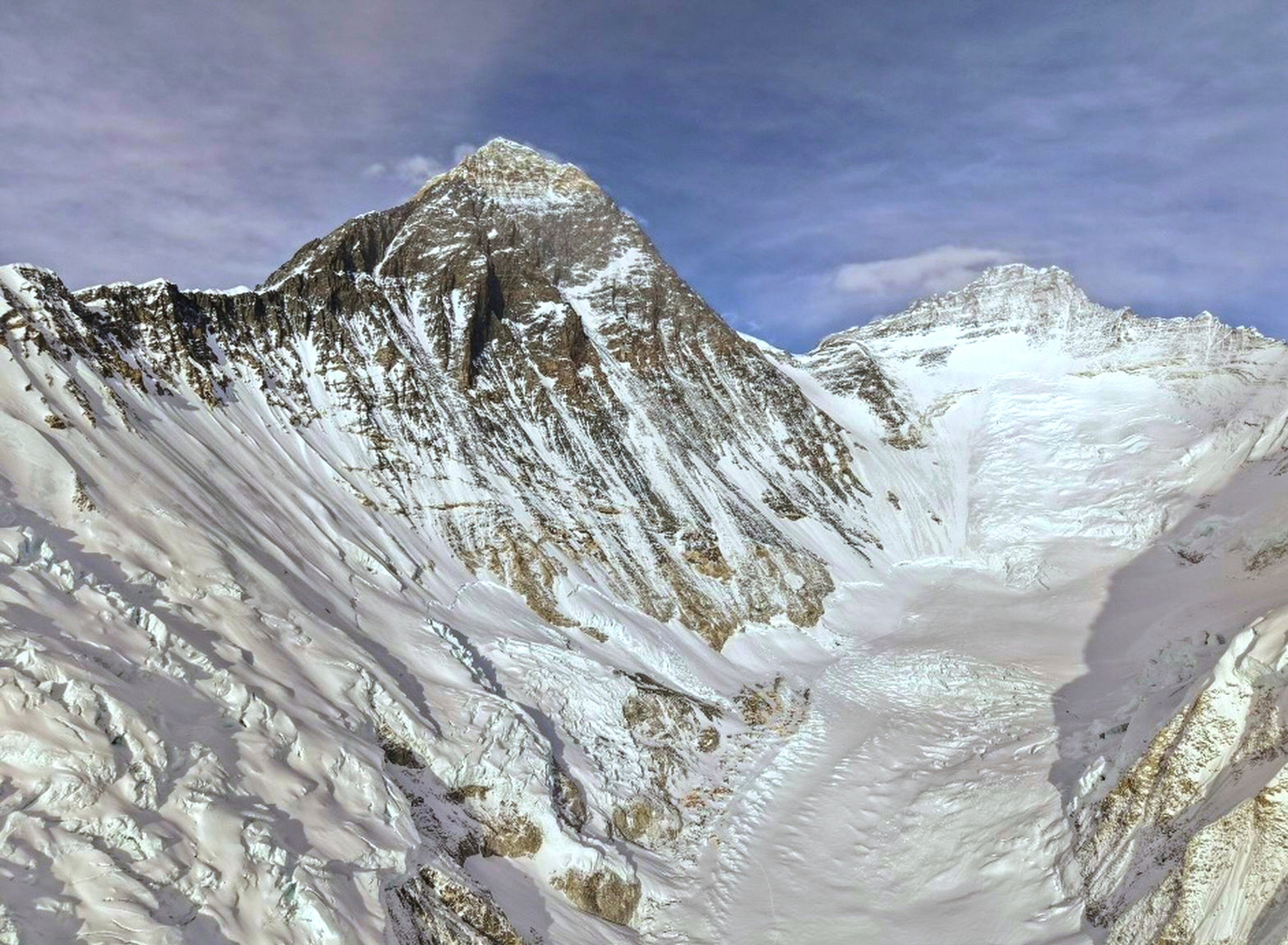 Krakauer's 'Into Thin Air' and the Politics of Blaming the Rich on Everest