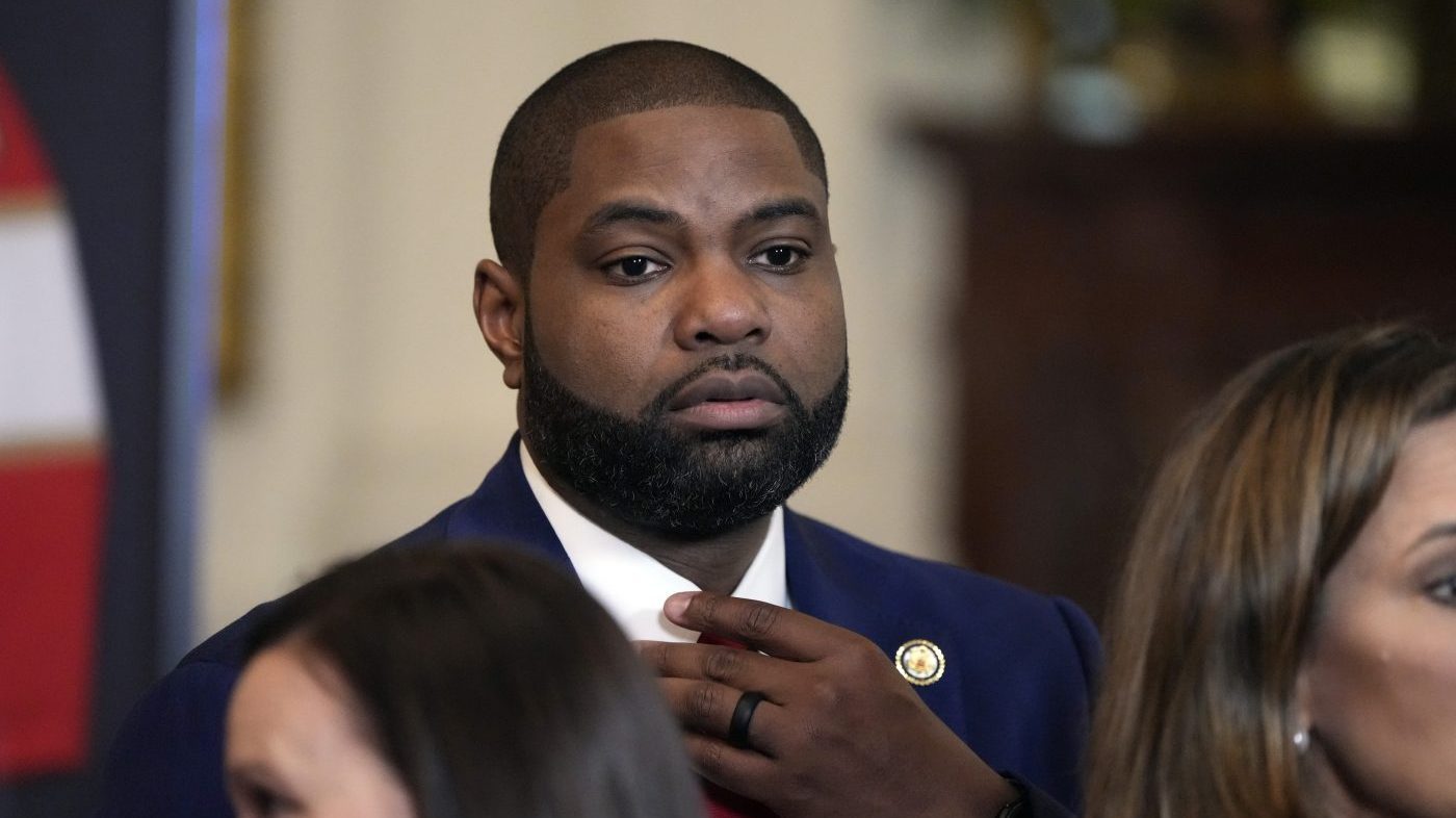 Kushner's Jeffries Meeting Signals Open Lines, GOP and Dems Weigh In