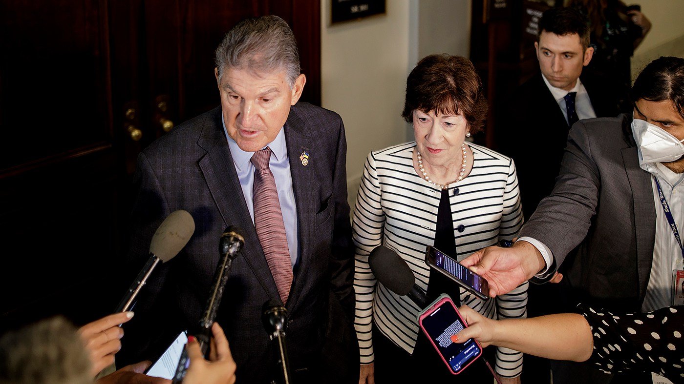 Manchin Crosses Aisle to Back Susan Collins in Maine Senate Race