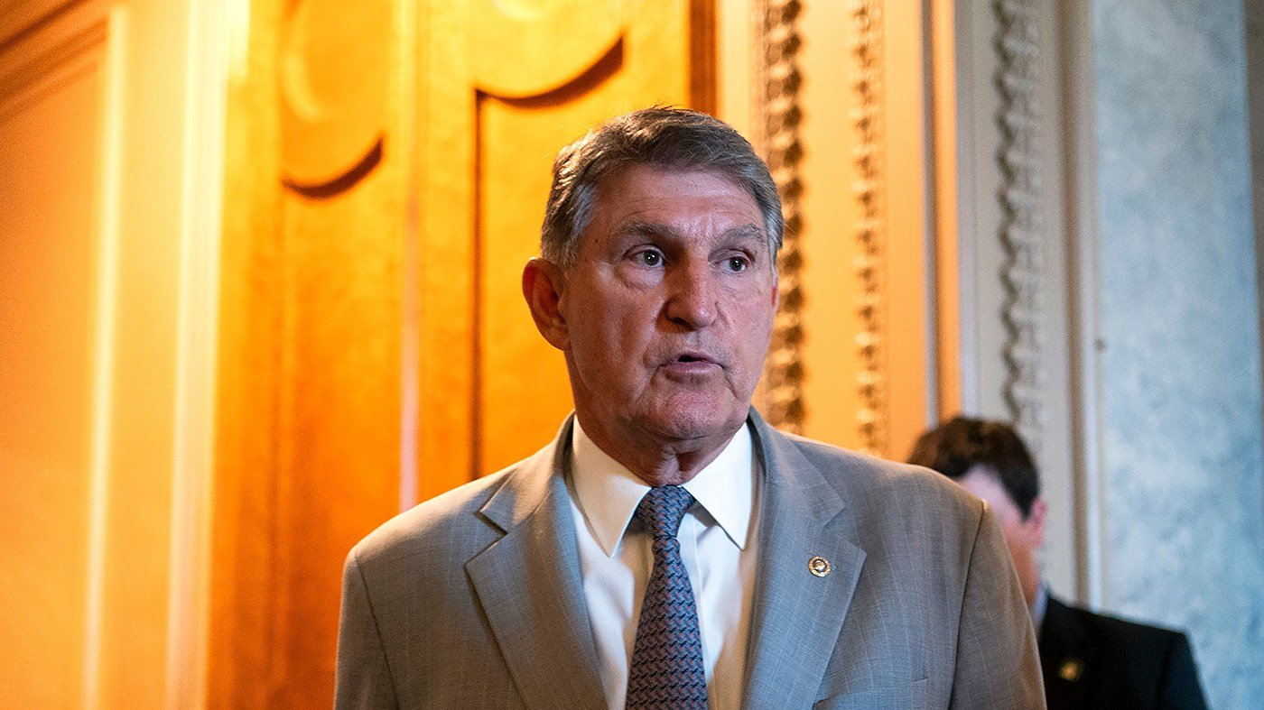 Manchin Warns of 'Complete Tsunami' as GOP Faces House Loss