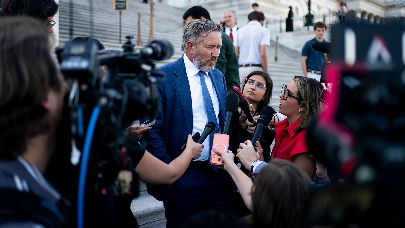 Massie's 'Flock Off' Bill Targets Federal Funds for License Plate Surveillance