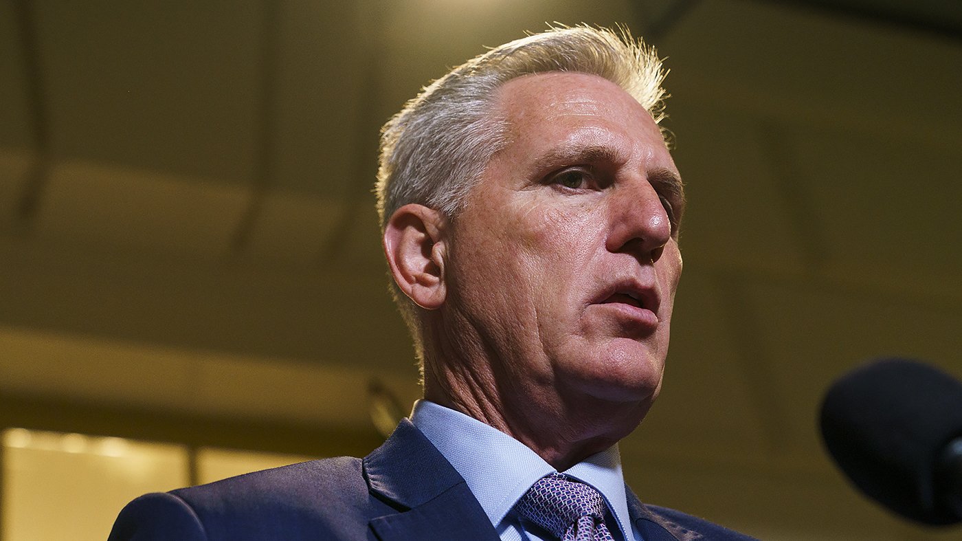 McCarthy Warns GOP Lacks Midterm Message as Democratic Edge Grows