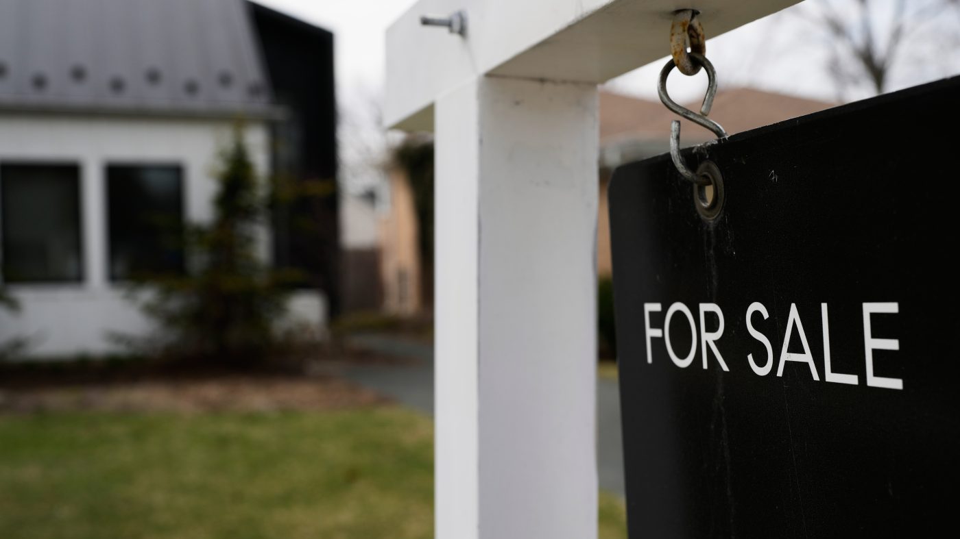 Mortgage rates climb to 7.4%, highest since late 2023, as Iran conflict roils markets
