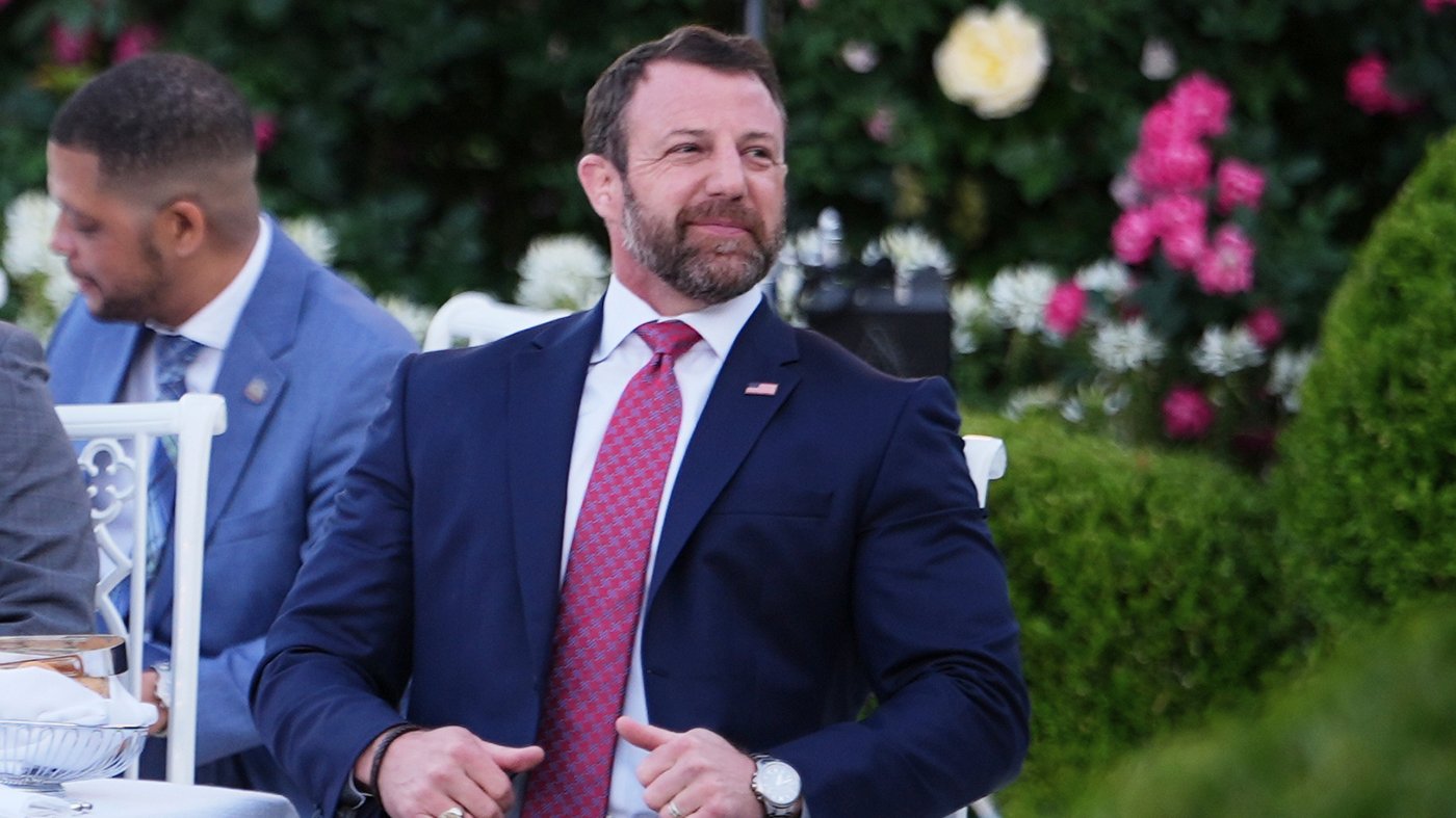 Mullin Blasts Schumer, Democratic Senators Over ICE Incidents