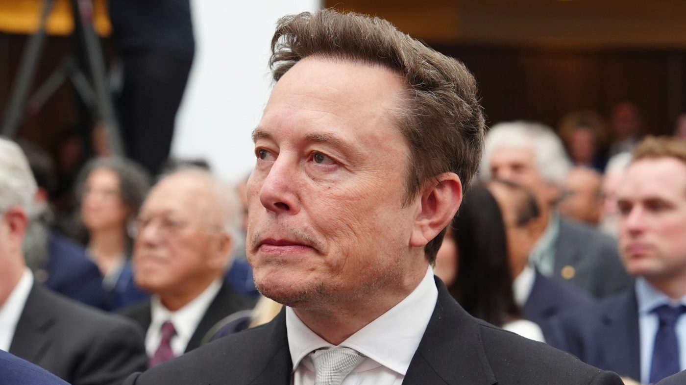 Musk Pledges SpaceX Shares to Every American Child
