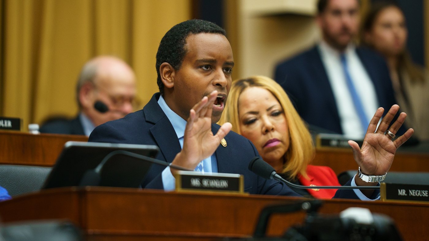 Neguse Clashes with Burgum Over No-Bid $13M Lincoln Memorial Pool Contract