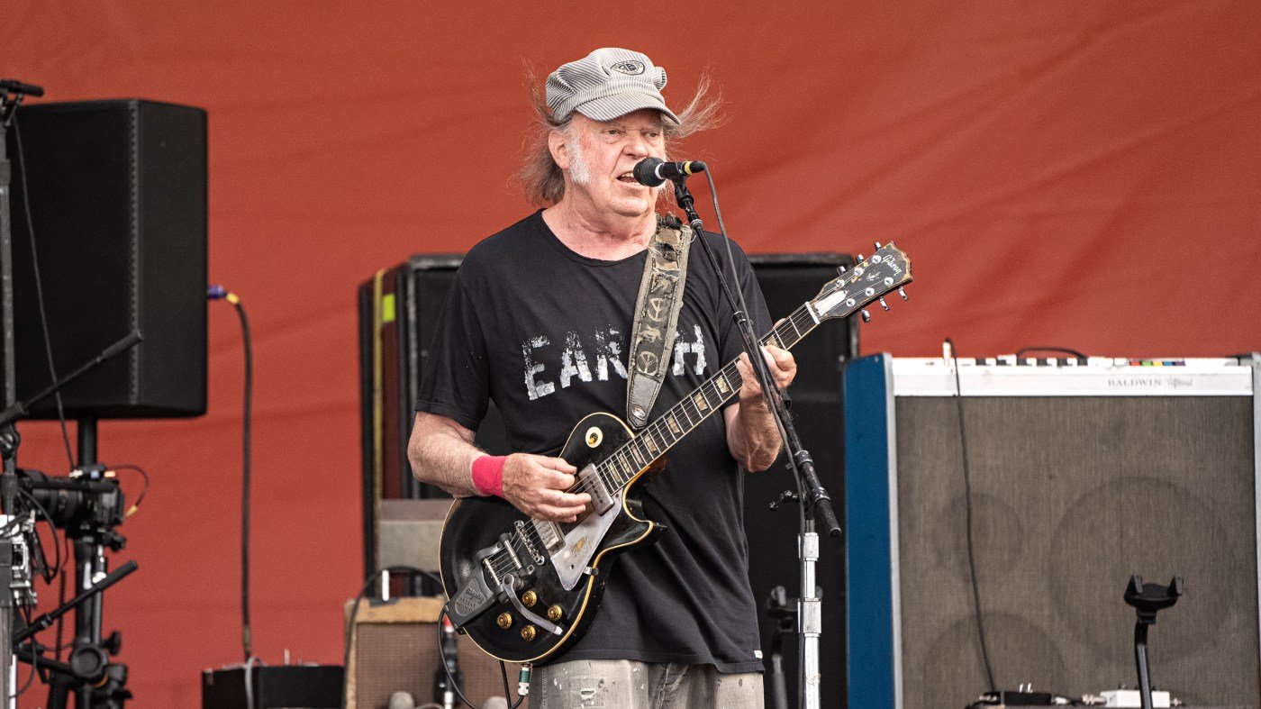 Neil Young Sues Trump's Committee for $10M Over Rally Song