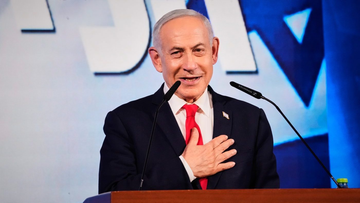 Netanyahu Gains Ground in Israeli Vote, But Coalition Uncertainty Persists