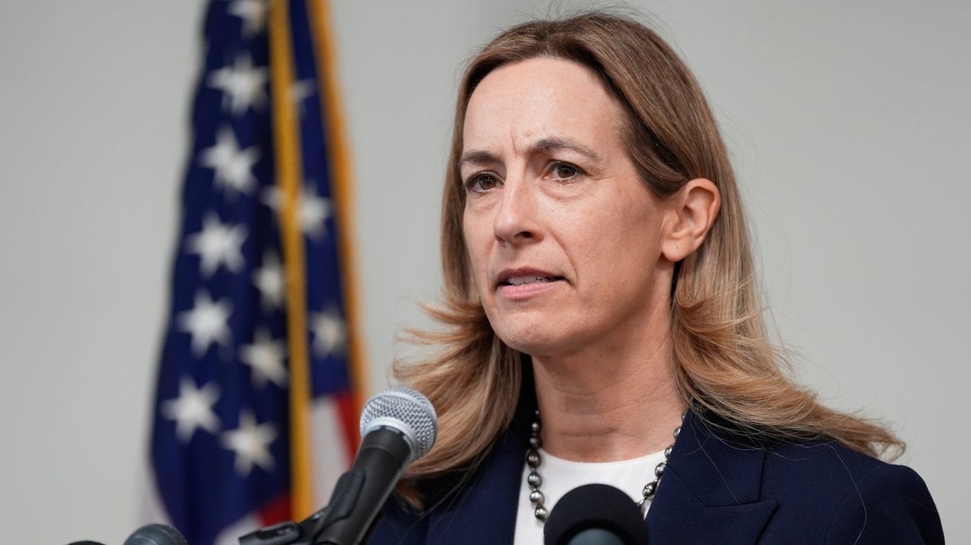 New Jersey Governor Sherrill Blocked from ICE Detention Center Amid Hunger Strike, Protests