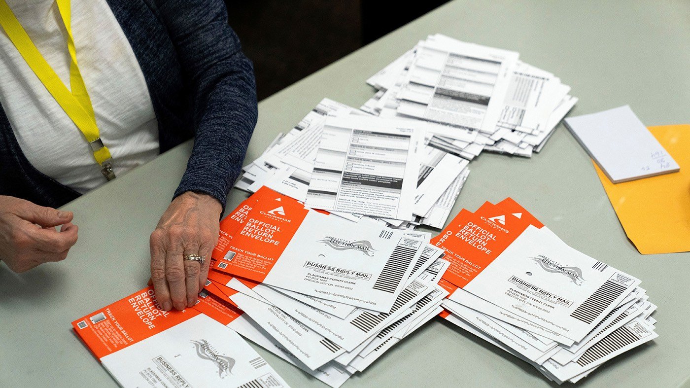 New Poll Shows Democrats Holding Voter Trust on Key Issues Ahead of Midterms