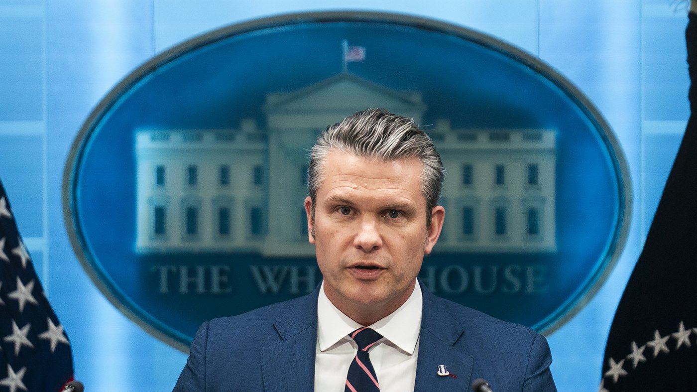 Newsmax Host Greg Kelly Blasts Hegseth Over Navy Secretary Firing