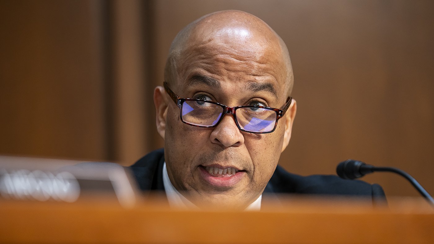 Nine Democrats Urge Trump to Commute Federal Marijuana Sentences