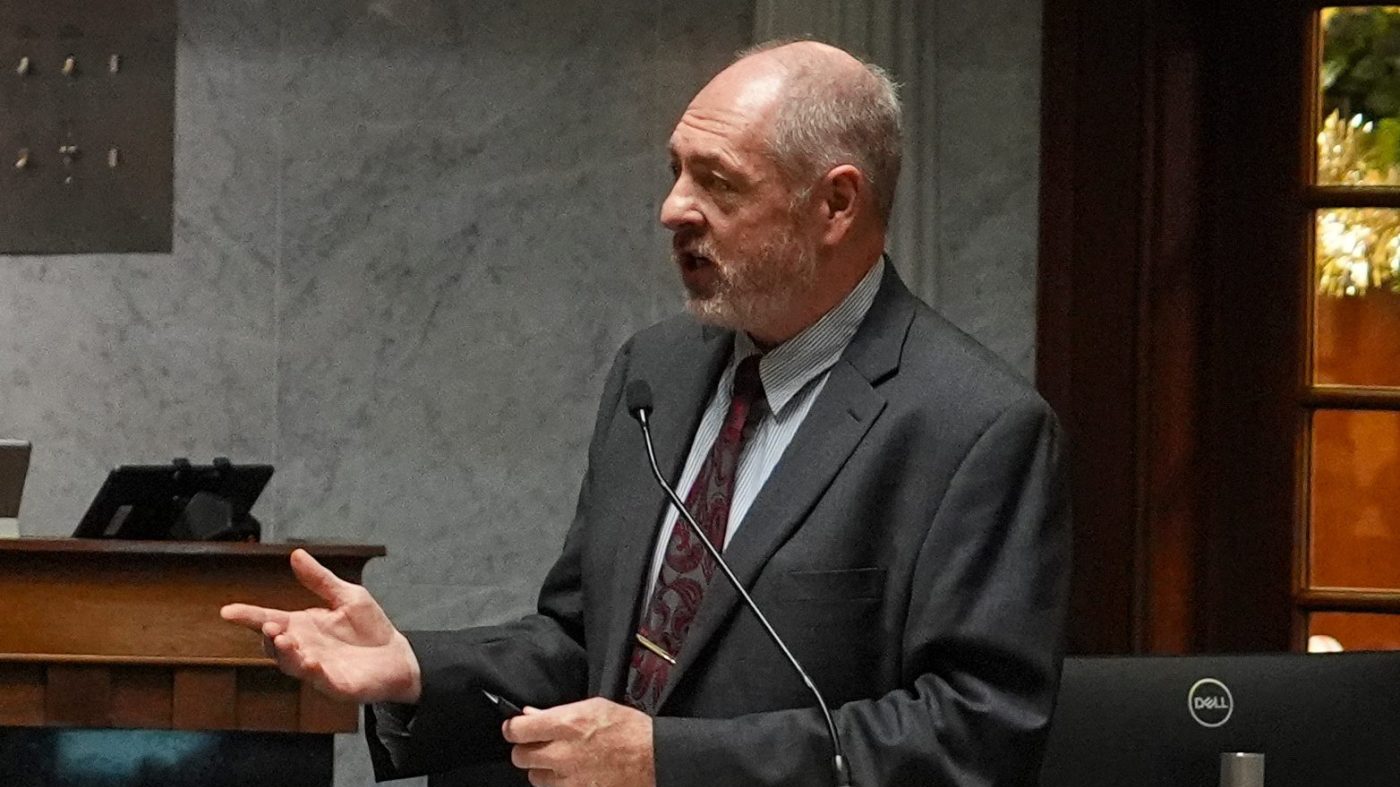 Ousted Indiana GOP Senator Defies Trump, Defends Redistricting Vote