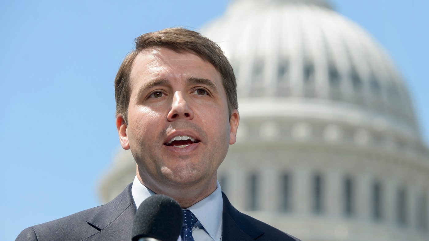 Pappas Holds 7-Point Edge Over Sununu in New Hampshire Senate Race