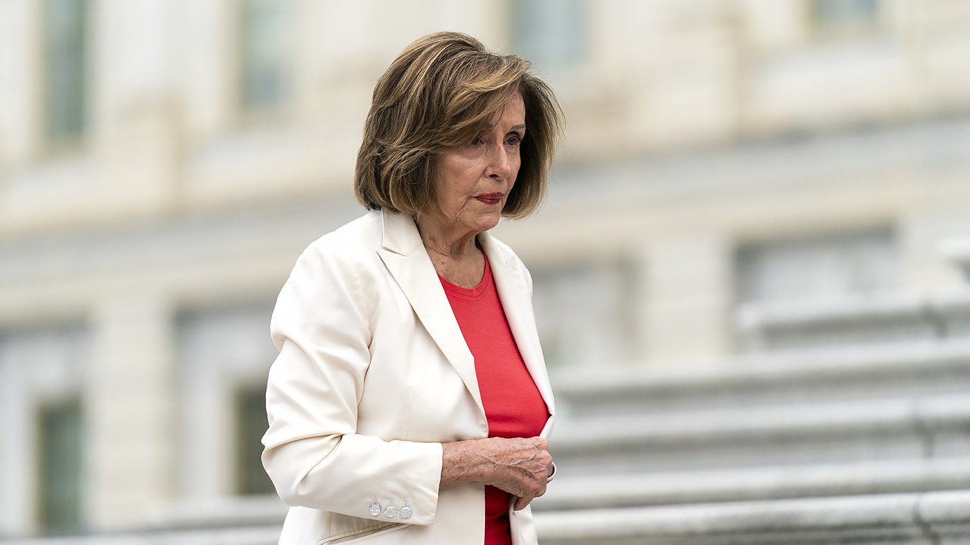 Pelosi Blasts Trump's Iran MOU as Costly 'Gift' That Hurt Americans
