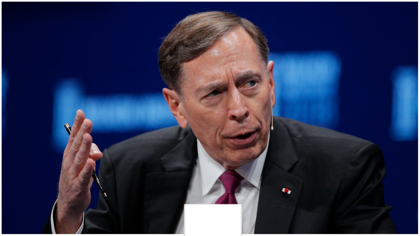 Petraeus: Russian Military Advantage Erodes as Ukrainian Forces Stall Frontline Advances