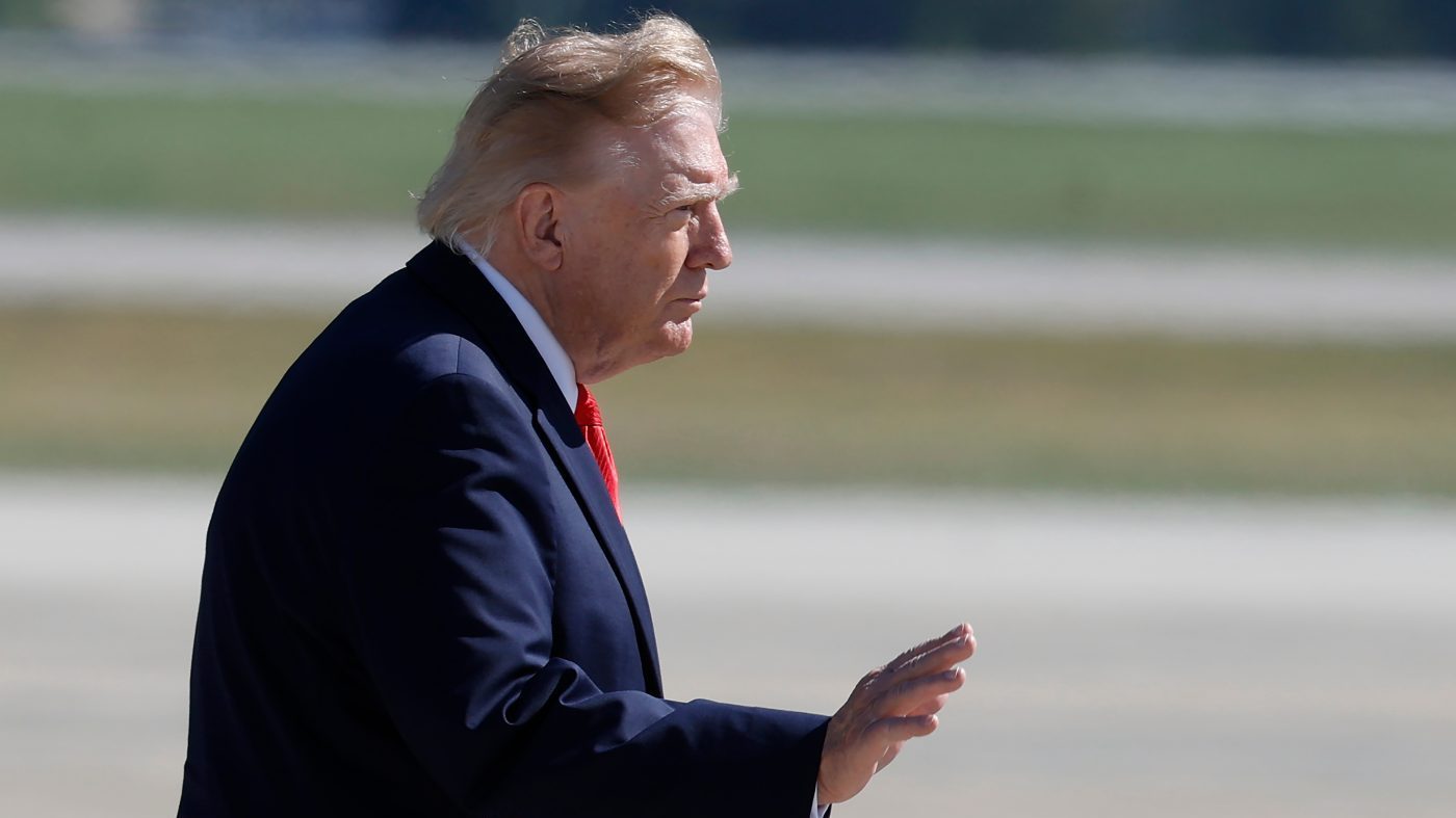 Poll: Majority Say Trump Prioritizes Wealth Over Public