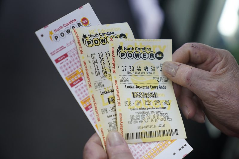 Powerball Hits $1B: Annuity vs. Cash Lump Sum Explained