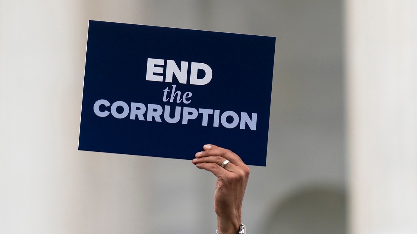 Record 89% of Americans See Widespread Government Corruption, Gallup Finds