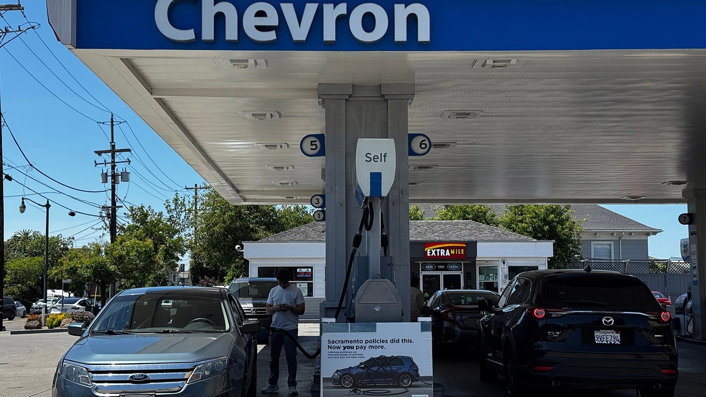 Record Labor Day gas prices strain consumers as Iran conflict disrupts supply