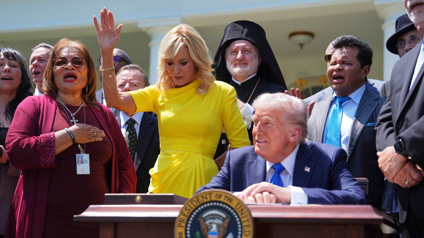 Religious Right's Bargain With Trump Erodes Faith and Democracy