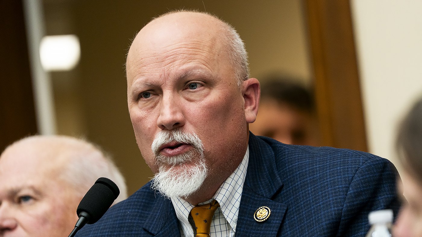 Roy Proposes Ideological Immigration Ban Targeting Socialists, Islamists