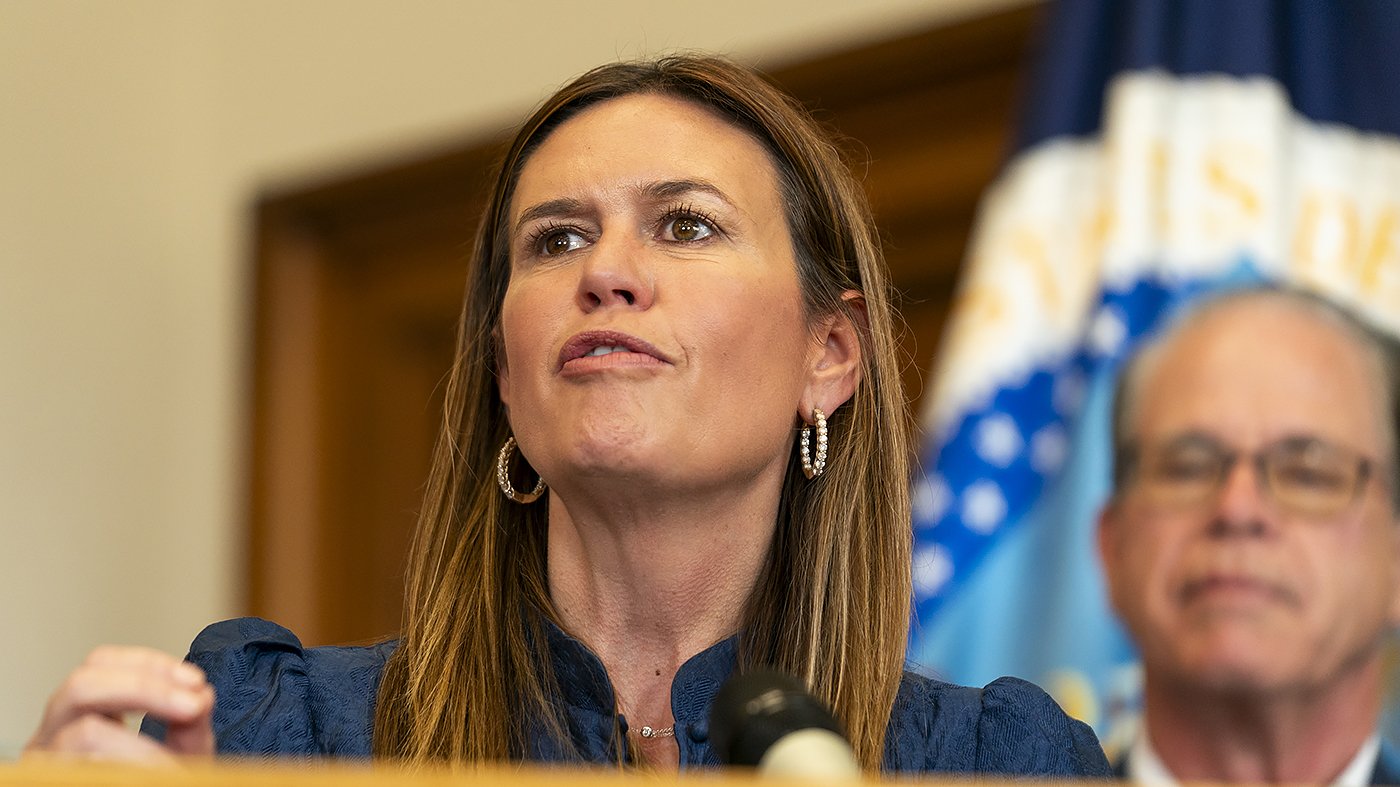 Sanders and Moore Push Bipartisan Fixes for Maternal Health Crisis
