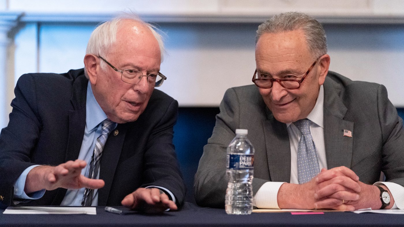 Sanders and Ocasio-Cortez Reshape Democratic Primaries, Challenging Schumer's Center-Right Strategy